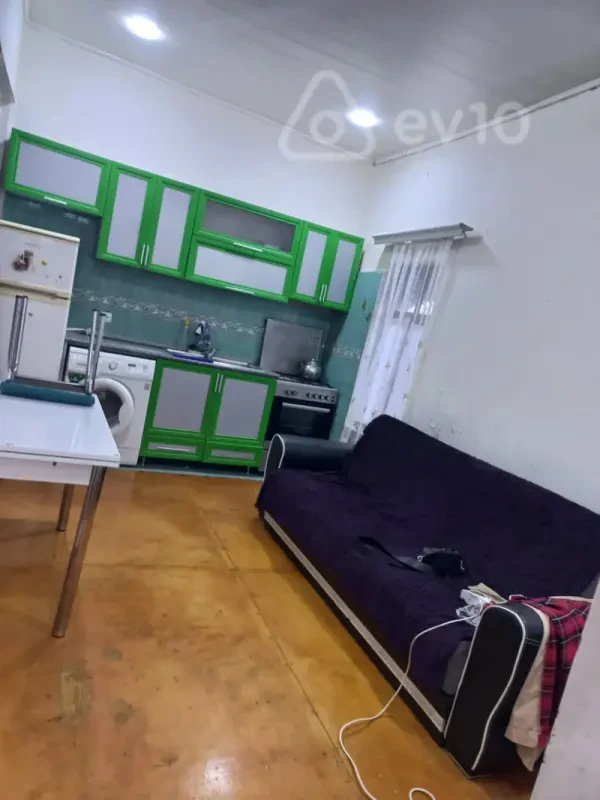 Kirayə verilir 2 otaqlı həyət evi 50 m²