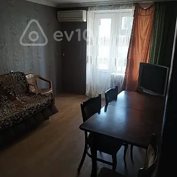 Kirayə verilir 2 otaqlı köhnə tikili 60 m² — Bakı, Yasamal 2 otaq 60.00 m²
