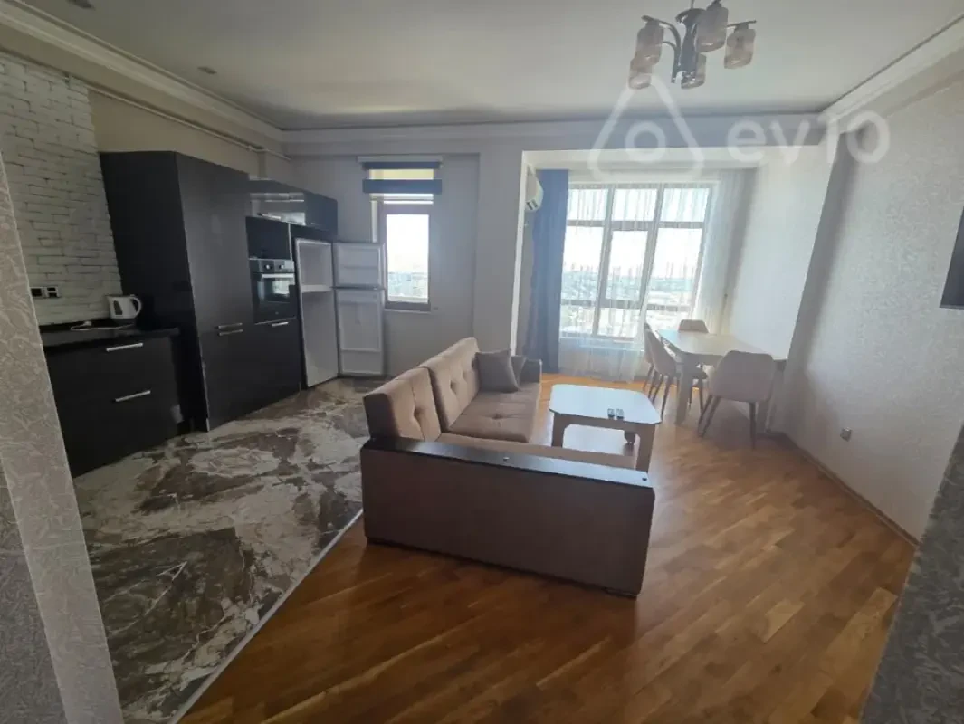 Kirayə verilir 2 otaqlı yeni tikili 60 m²