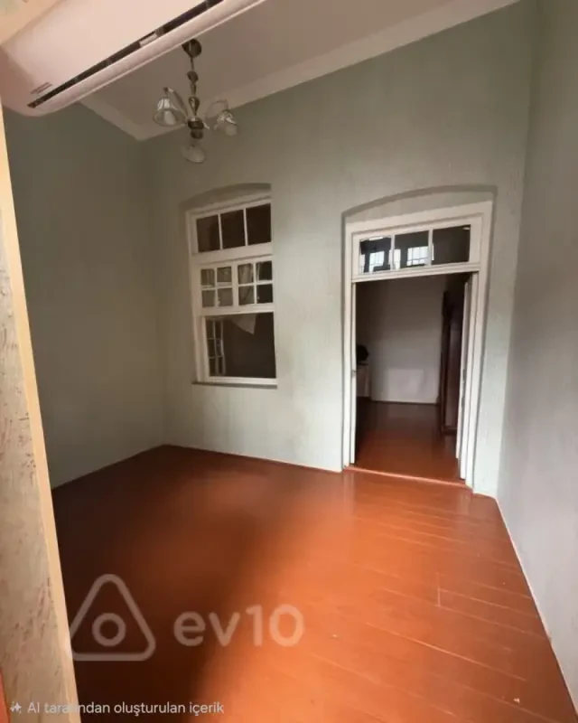 Kirayə verilir 2 otaqlı həyət evi 32 m²