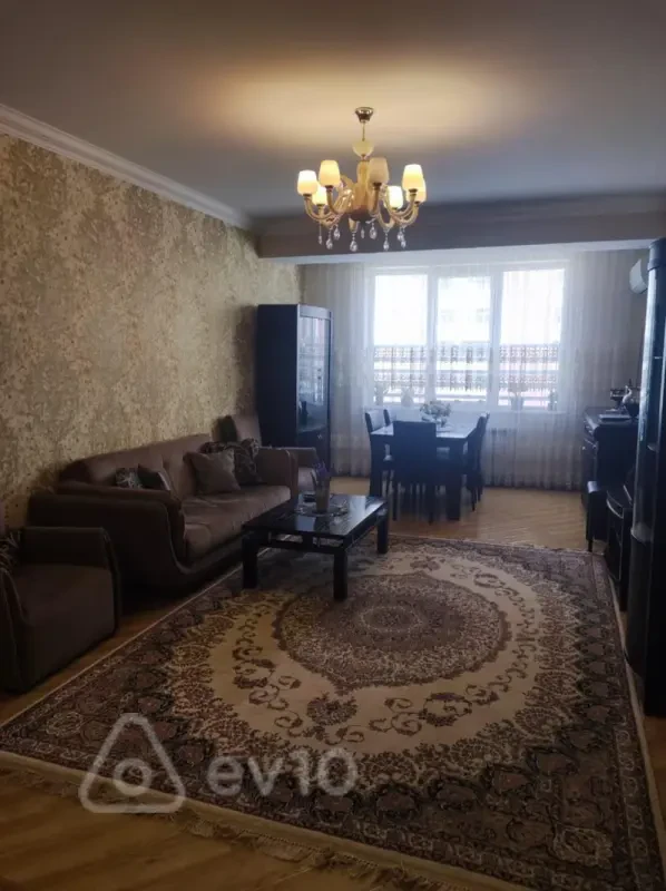Kirayə verilir 2 otaqlı yeni tikili 70 m²