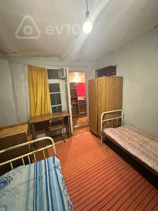 Kirayə verilir 1 otaqlı həyət evi 30 m²