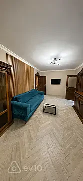 Kirayə verilir 2 otaqlı köhnə tikili 52 m² — Bakı, Səbail 2 otaq 52.00 m²
