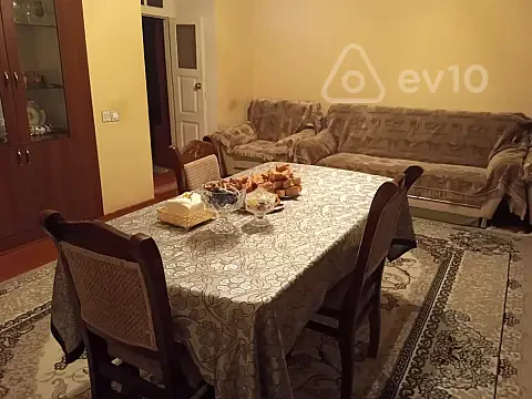 Satılır 5 otaqlı köhnə tikili 100 m² — Bakı, Səbail 5 otaq 100.00 m²