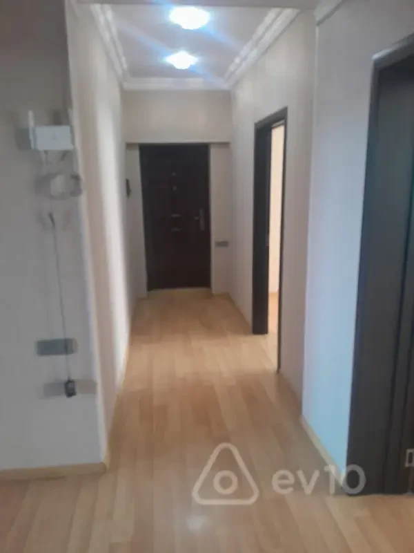 Kirayə verilir 2 otaqlı yeni tikili 90 m²
