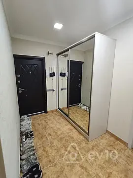 Kirayə verilir 3 otaqlı köhnə tikili 90 m² — Bakı, Nəsimi 3 otaq 90.00 m²