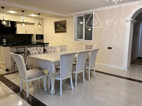 Kirayə verilir 10 otaqlı həyət evi 350 m² — Bakı, Xəzər 10 otaq 350.00 m²