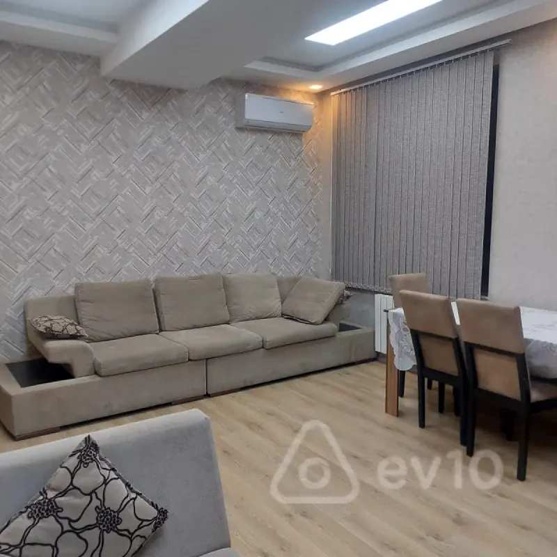 Kirayə verilir 2 otaqlı yeni tikili 86 m²