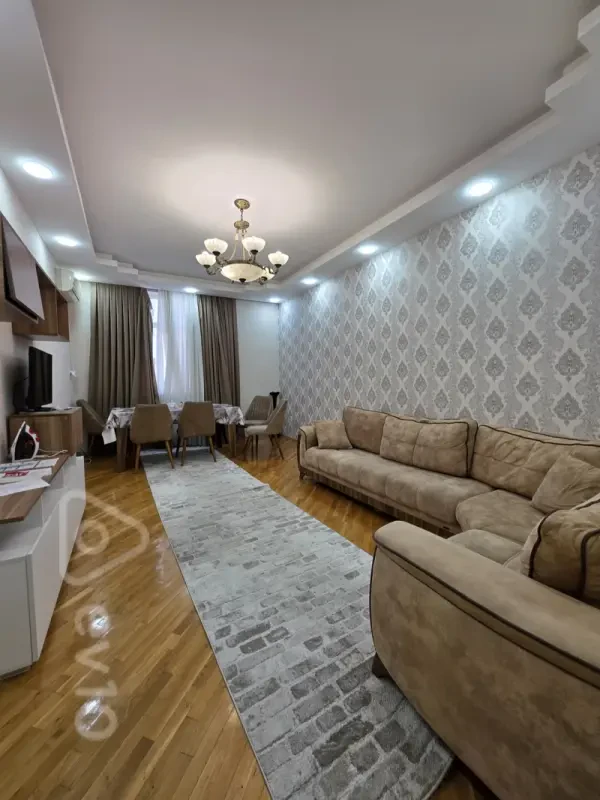 Kirayə verilir 3 otaqlı yeni tikili 90 m²