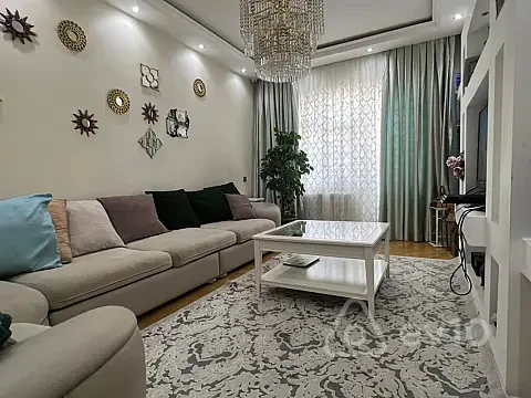 Satılır 4 otaqlı köhnə tikili 100 m² — Bakı, Nizami 4 otaq 100.00 m²