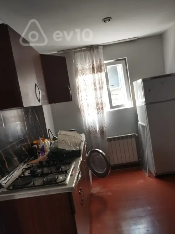 Kirayə verilir 1 otaqlı həyət evi 50 m²