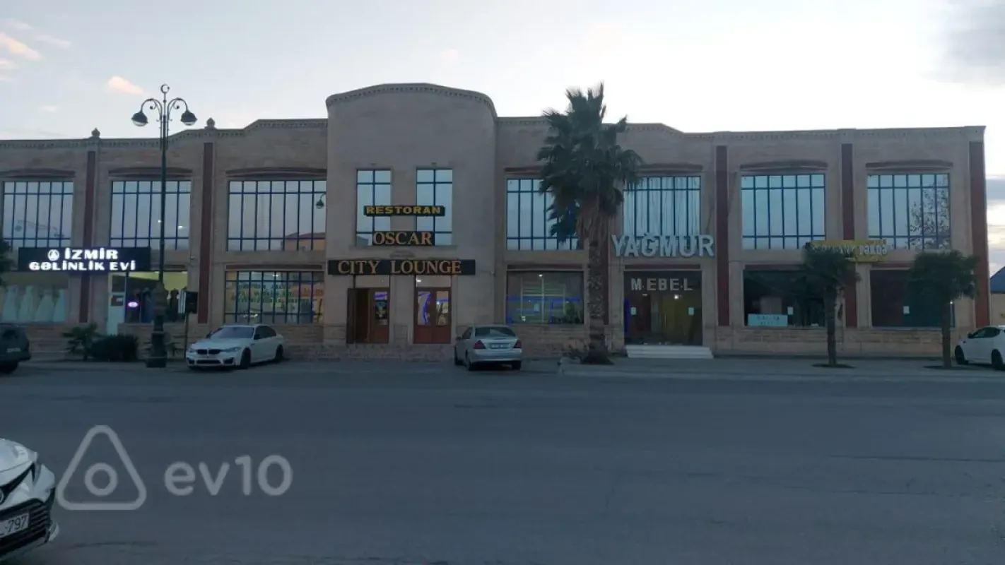 Satılır mənzil 2200 m²