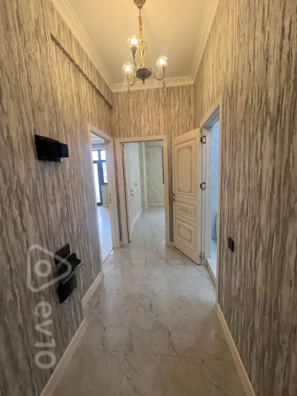 Kirayə verilir 2 otaqlı yeni tikili 65 m²