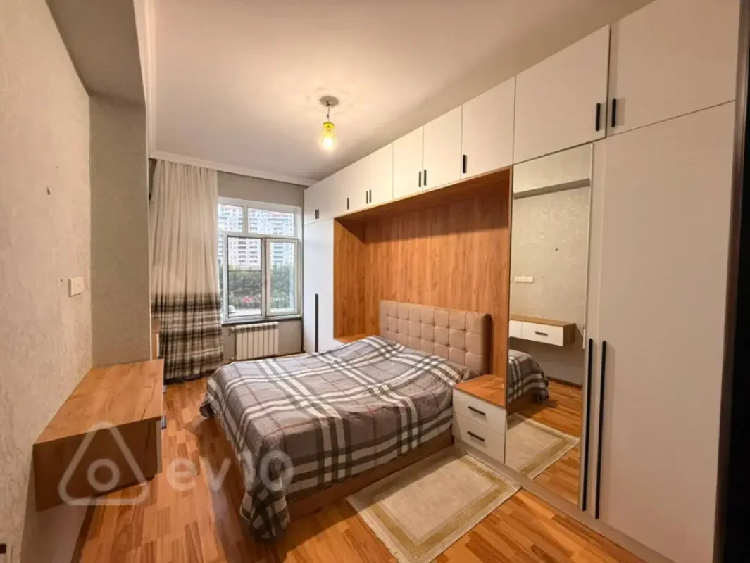 Kirayə verilir 3 otaqlı yeni tikili 94 m²