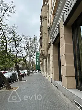 Satılır 3 otaqlı köhnə tikili 120 m² — Bakı, Nəsimi 3 otaq 120.00 m²