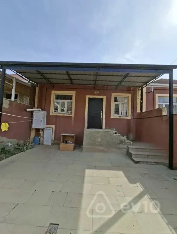 Satılır 3 otaqlı həyət evi 122 m²