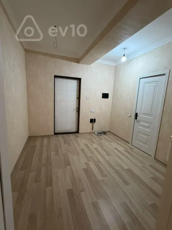 Kirayə verilir 2 otaqlı yeni tikili 82 m²