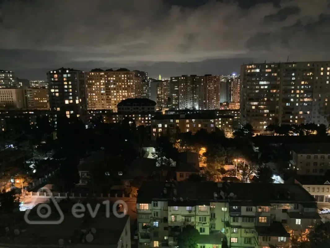 Satılır 3 otaqlı yeni tikili 100 m²