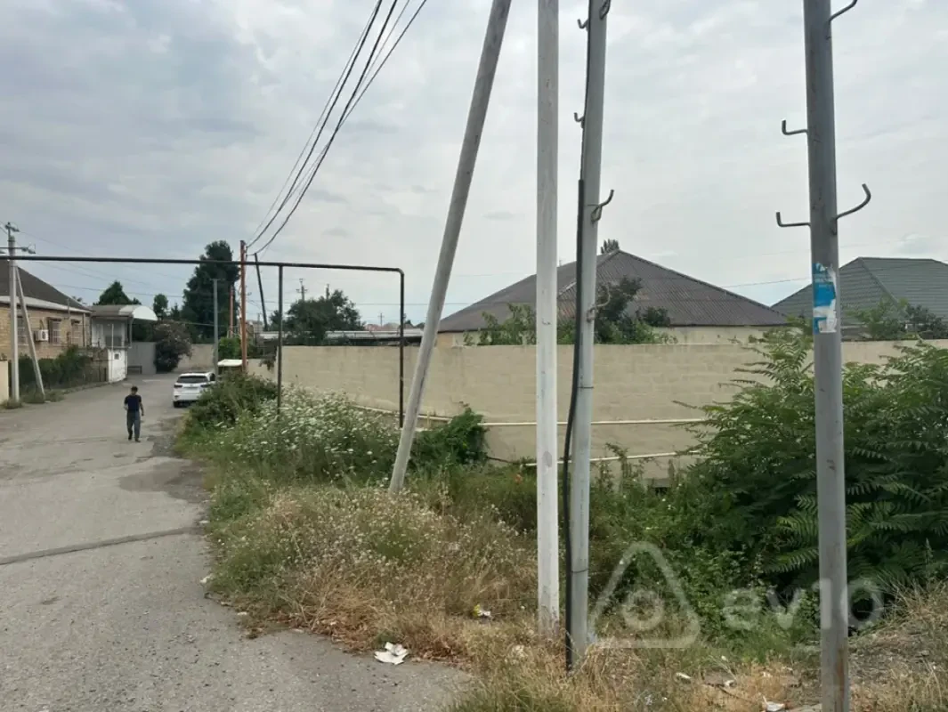 Satılır 8 otaqlı həyət evi 170 m²