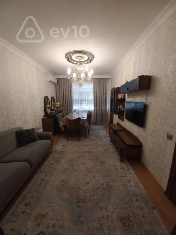 Satılır 3 otaqlı köhnə tikili 60 m²