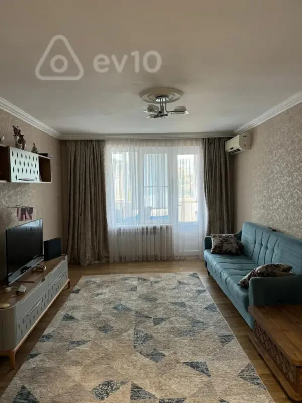 Kirayə verilir 3 otaqlı köhnə tikili 75 m²