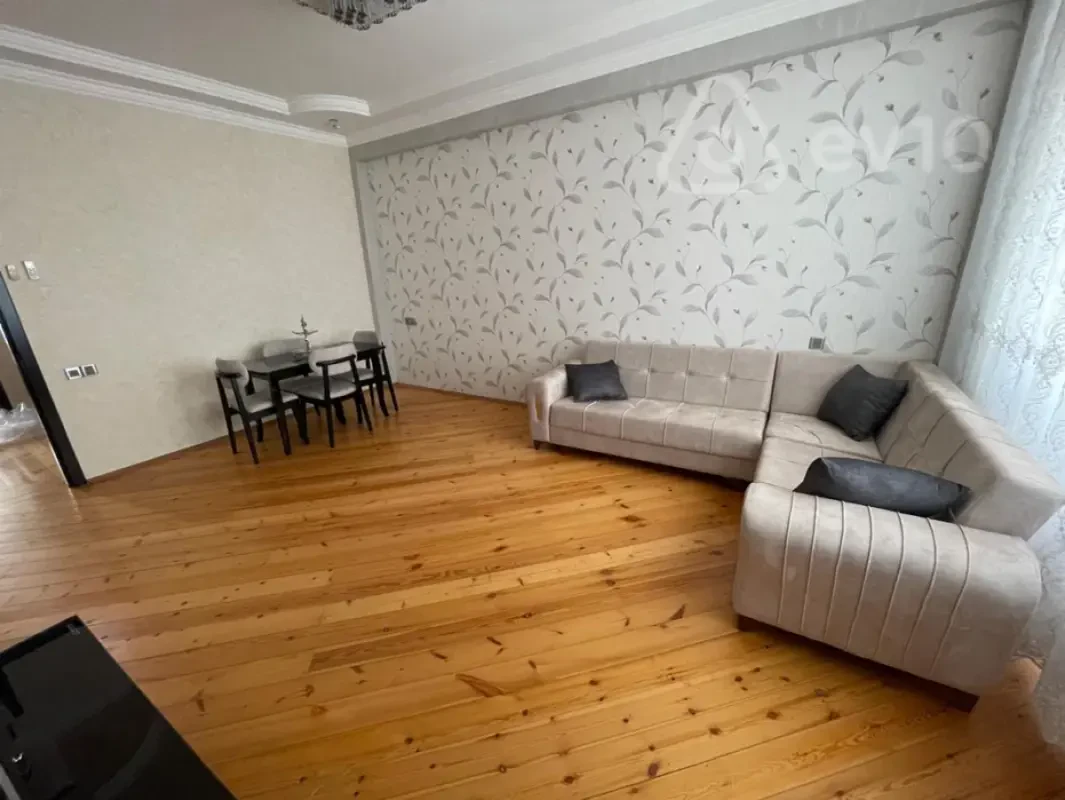 Kirayə verilir 3 otaqlı yeni tikili 85 m²