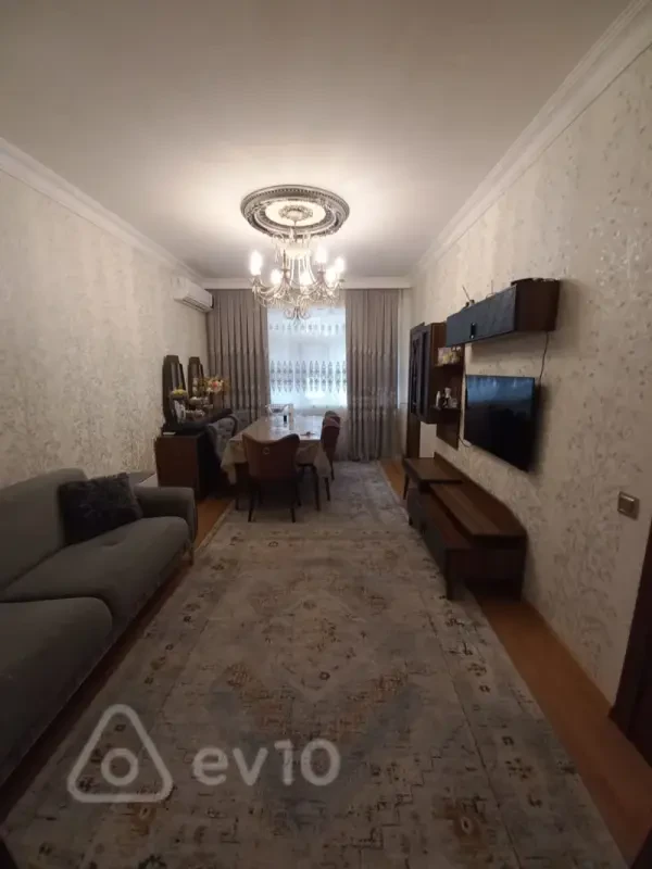 Satılır 3 otaqlı köhnə tikili 60 m²