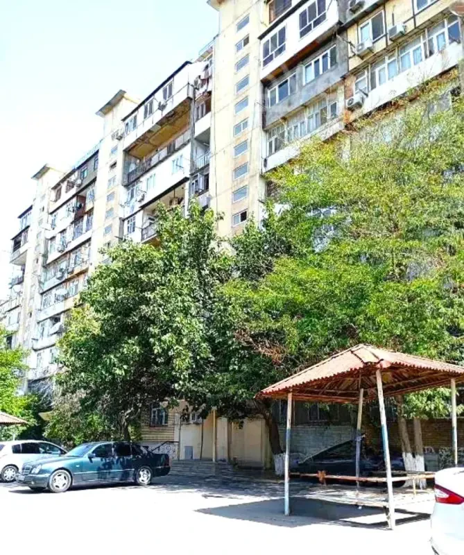 Satılır 3 otaqlı köhnə tikili 60 m²