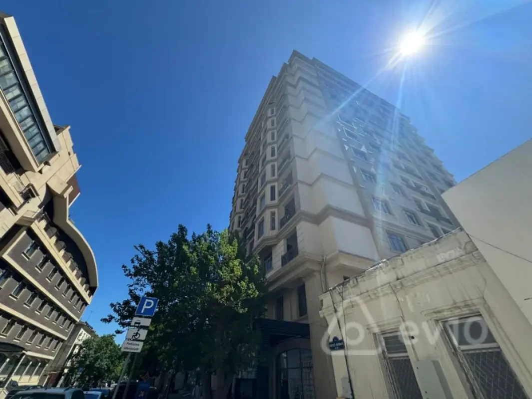 Satılır 2 otaqlı yeni tikili 115 m²