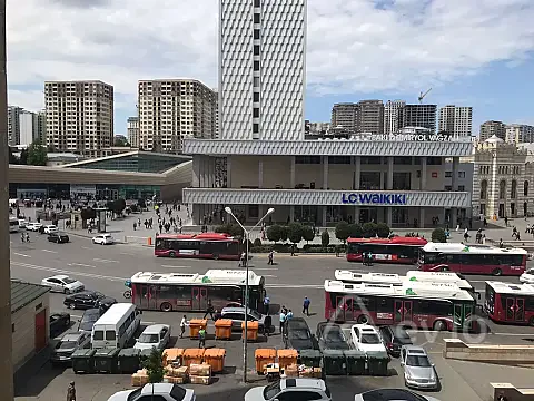 Kirayə verilir 3 otaqlı köhnə tikili 90 m² — Bakı, Nəsimi 3 otaq 90.00 m²