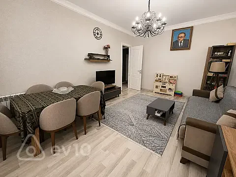 Satılır 3 otaqlı köhnə tikili 80 m² — Bakı, Nizami 3 otaq 80.00 m²
