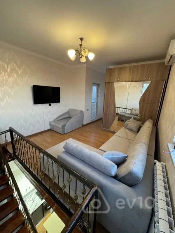 Kirayə verilir 1 otaqlı yeni tikili 30 m²