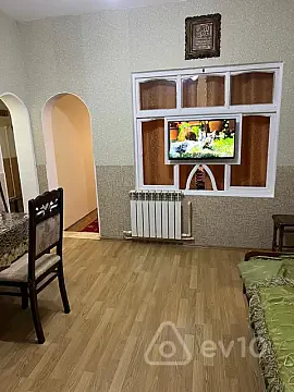 Kirayə verilir 2 otaqlı köhnə tikili 58 m² — Bakı, Binəqədi 2 otaq 58.00 m²