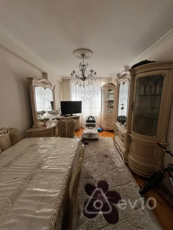 Satılır 3 otaqlı yeni tikili 85 m²
