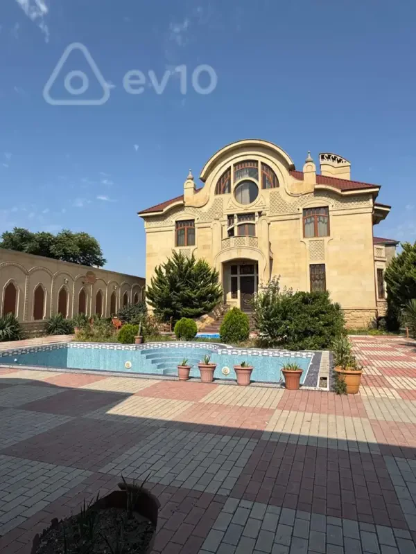 Satılır 6 otaqlı həyət evi 360 m²