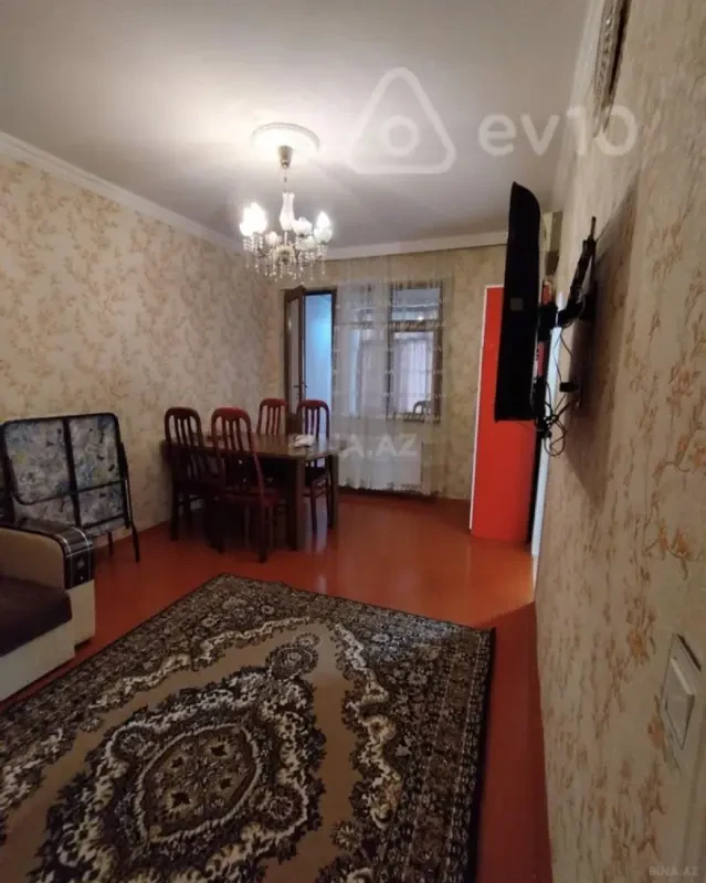 Kirayə verilir 1 otaqlı köhnə tikili 50 m²