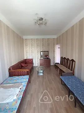 Kirayə verilir 1 otaqlı köhnə tikili 40 m² — Bakı, Nizami 1 otaq 40.00 m²