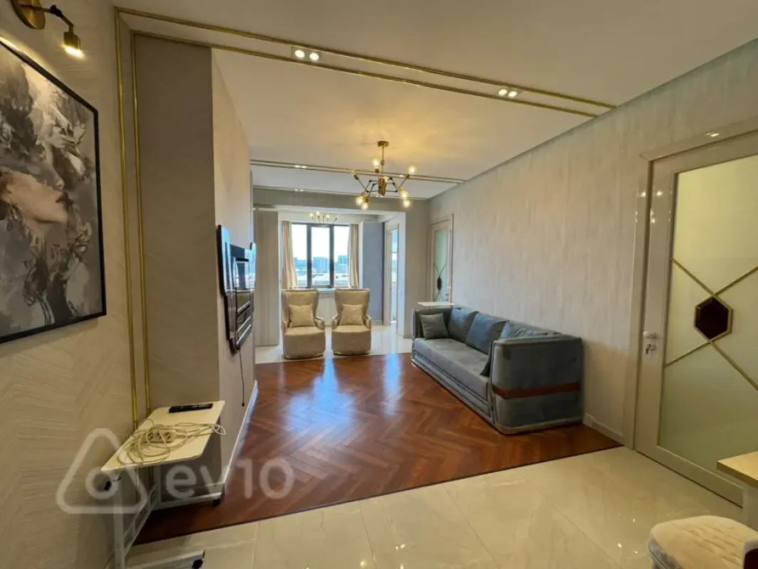 Satılır 2 otaqlı yeni tikili 75 m²