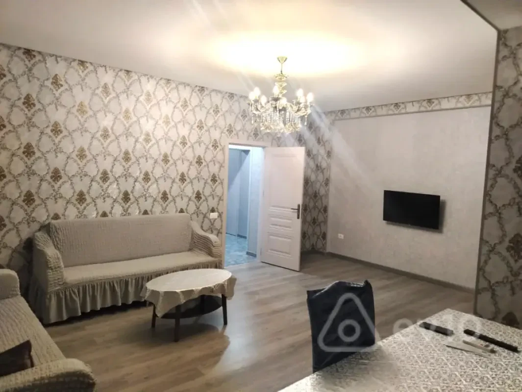 Kirayə verilir 3 otaqlı yeni tikili 70 m²