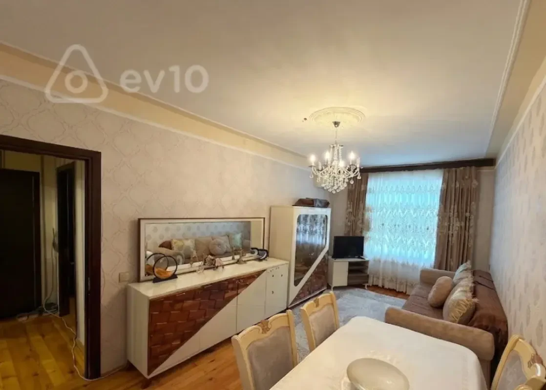 Kirayə verilir 3 otaqlı köhnə tikili 70 m²
