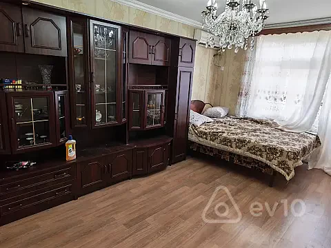 Kirayə verilir 1 otaqlı köhnə tikili 40 m² — Bakı, Nizami 1 otaq 40.00 m²