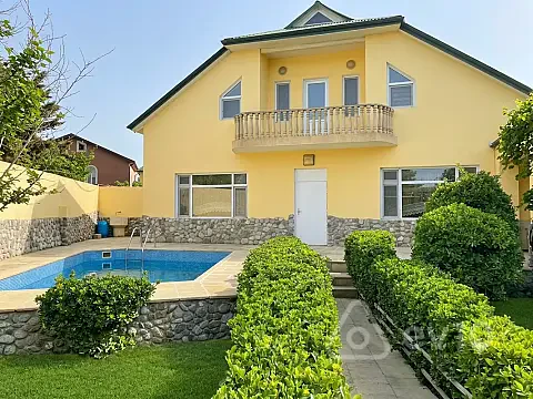 Kirayə verilir 8 otaqlı həyət evi 200 m² — Bakı, Xəzər 8 otaq 200.00 m²