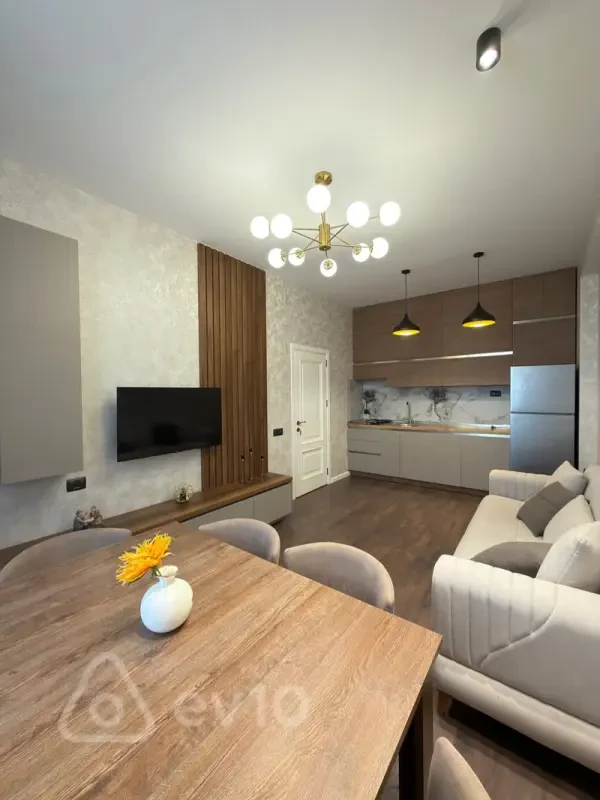 Kirayə verilir 2 otaqlı yeni tikili 50 m²