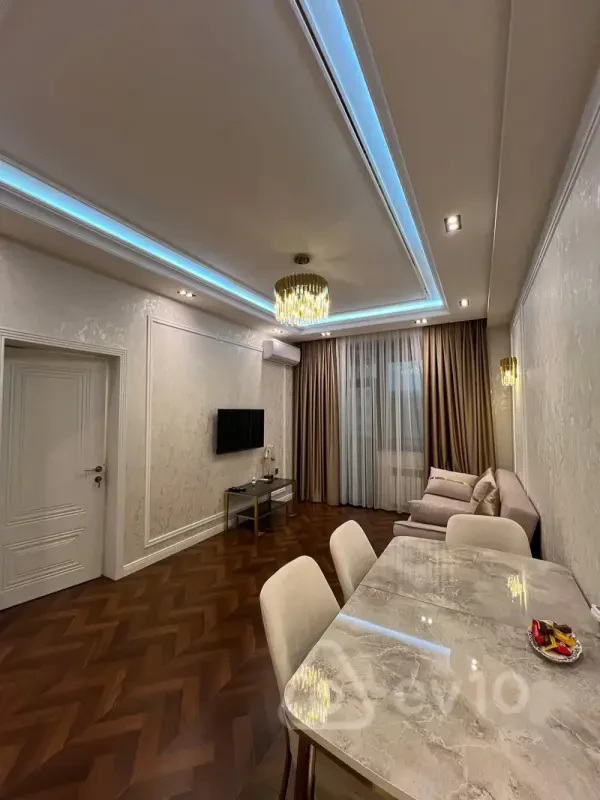 Kirayə verilir 2 otaqlı yeni tikili 55 m²