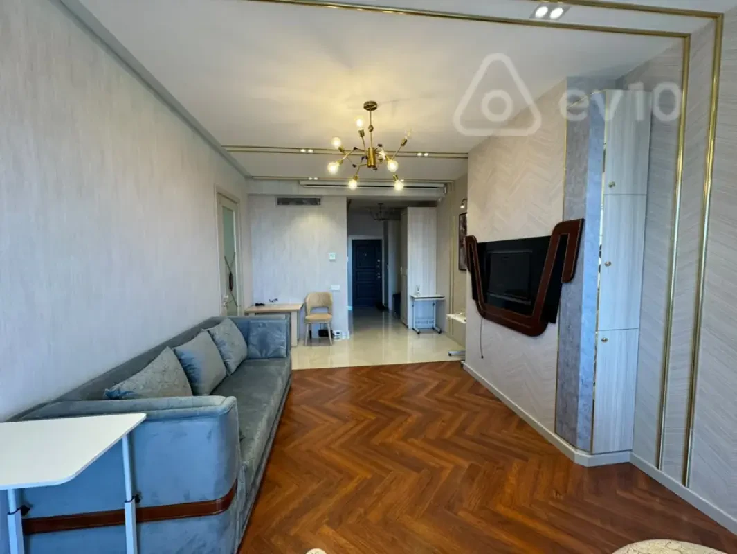 Kirayə verilir 2 otaqlı yeni tikili 75 m²