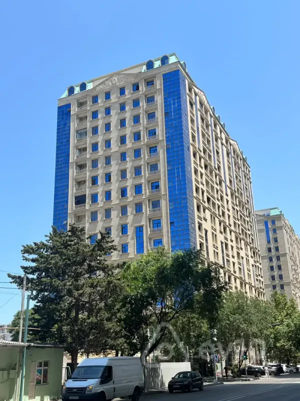 Satılır 3 otaqlı yeni tikili 141 m²