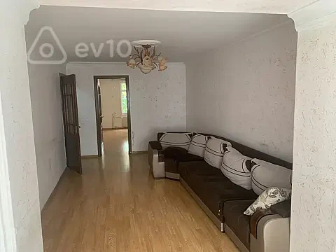 Kirayə verilir 3 otaqlı köhnə tikili 85 m² — Bakı, Nizami 3 otaq 85.00 m²