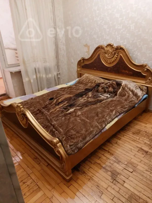 Kirayə verilir 3 otaqlı köhnə tikili 65 m²