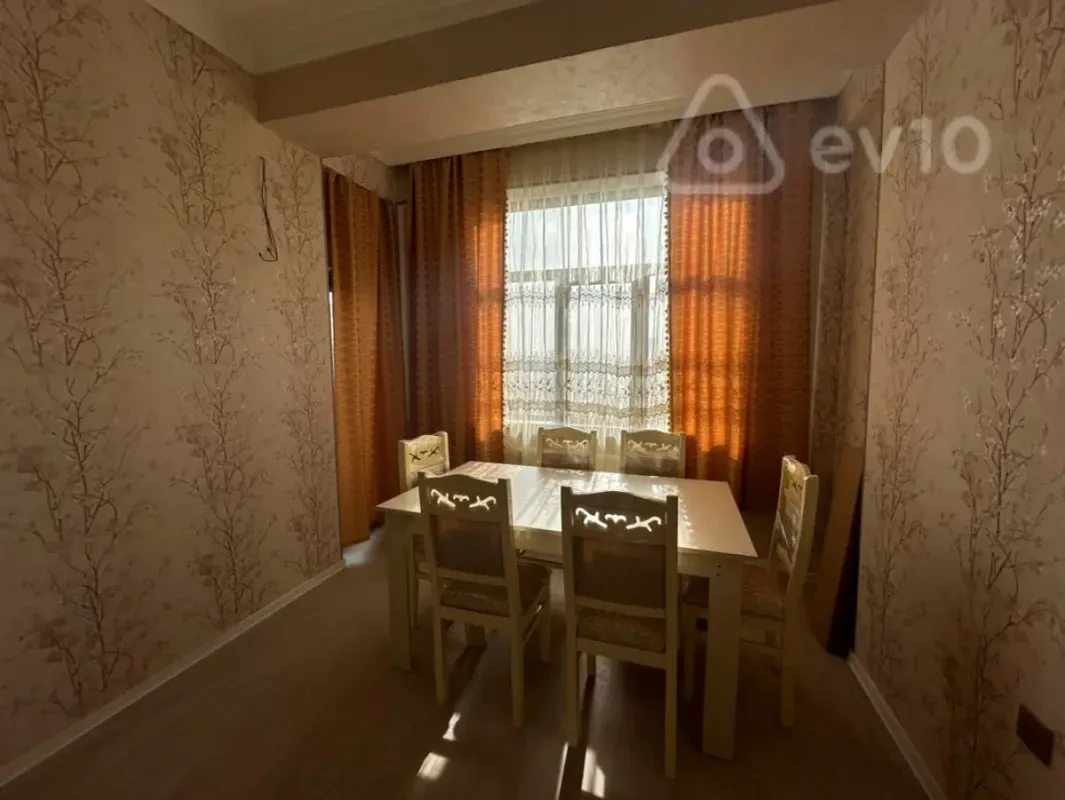 Kirayə verilir 2 otaqlı yeni tikili 65 m²