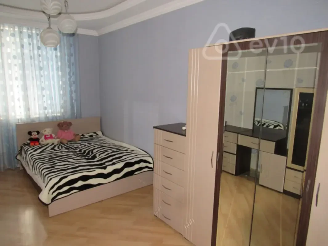 Kirayə verilir 3 otaqlı yeni tikili 87 m²
